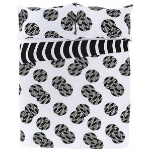 Apartmento Ontario Reversible Quilt Cover Set BLACK Queen