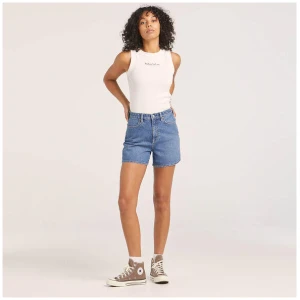 Girlfriend Slim Short
