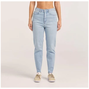 Hi Mom Slim Curve Jean