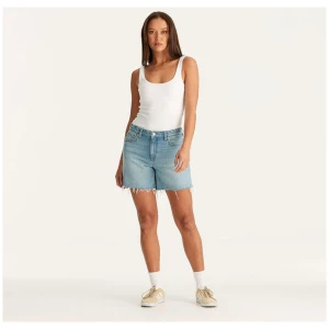 Mid Straight Short