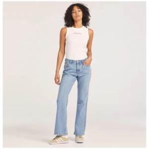 Mid Vintage Bootcut Slim Jean