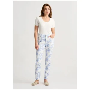 Milena Straight Leg Jean