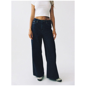 Signature Mid Wide Relaxed Jean