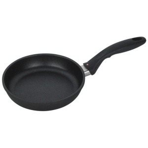 XD Induction Fry Pan Size 38.9cmX21.6cm by Swiss Diamond