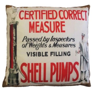 Australian Mancave Retro Cushion Shell Pumps 40 x 40 cm