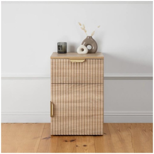 Porto Bedside Table - Natural Oak - Fluted - Pull Brass