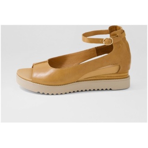 Django & Juliette Altonan Dj Tan Almond Sole Leather Tan Almond Sole Sandals Womens Shoes Casual Sandals Flat Sandals