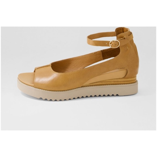 Django & Juliette Altonan Dj Tan Almond Sole Leather Tan Almond Sole Sandals Womens Shoes Casual Sandals Flat Sandals