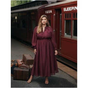 Forever New Women's Curve Plus Size Floral Midi Dress in Berry