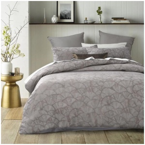 Accessorize Shells Jacquard Quilt Cover Set Queen