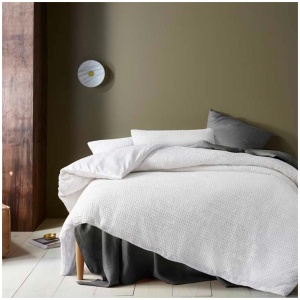 Accessorize Soho Waffle White Quilt Cover Set King