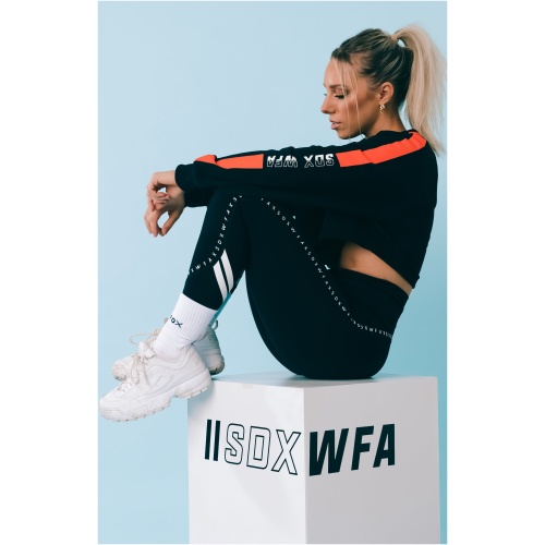Cutaway Cropped Sweater Black