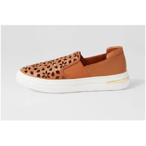Django & Juliette Willett Dj Dk Tan White Sole Leather Elastic Dk Tan White Sole Sneakers Womens Shoes Casual Casual Sneakers