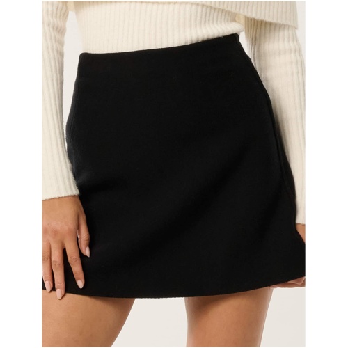Forever New Women's Blake Split Front Mini Skirt in Black