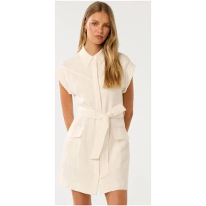 Forever New Women's Dehlia Linen Utility Mini Dress in Porcelain