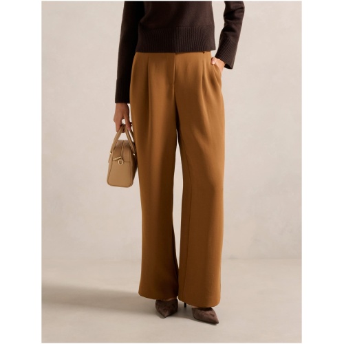 Forever New Women's Desiree Button Straight-Leg Pants in Pecan