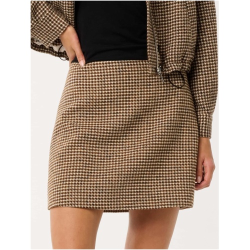 Forever New Women's Kaia Check Mini Skirt in Mocha Check Set