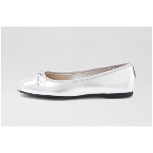 I Love Billy Ruchelle Il Silver Smooth Silver Shoes Womens Shoes Flat Shoes