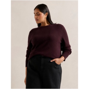 Forever New Women's Tallulah Curve Crew Neck Jumper in Grape Punch