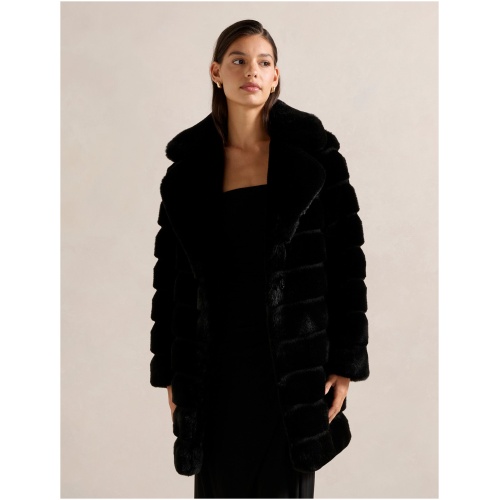 Forever New Women's Tara Faux Fur Coat in Black
