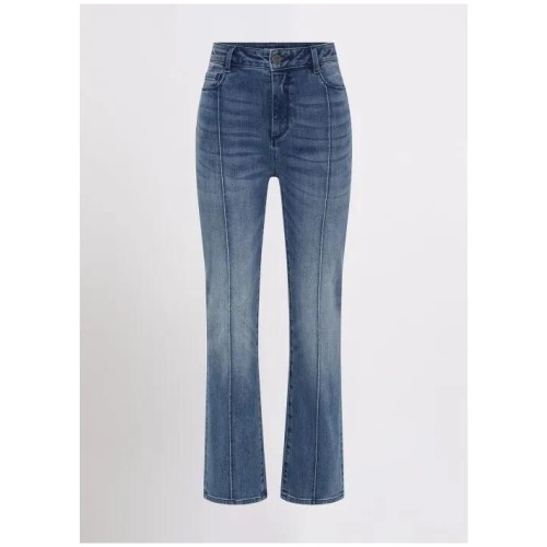 Jamie Straight Leg Jean