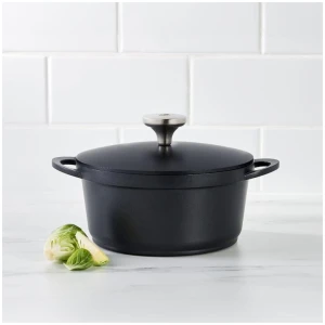 Maxwell & Williams Agile 2.4L Non-Stick Casserole Pot Black