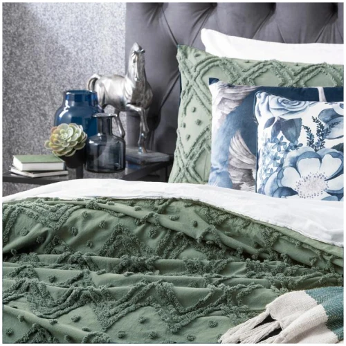 Medallion Sage Cotton Vintage Washed Tufted King Quilt Cover set by Park Avenue