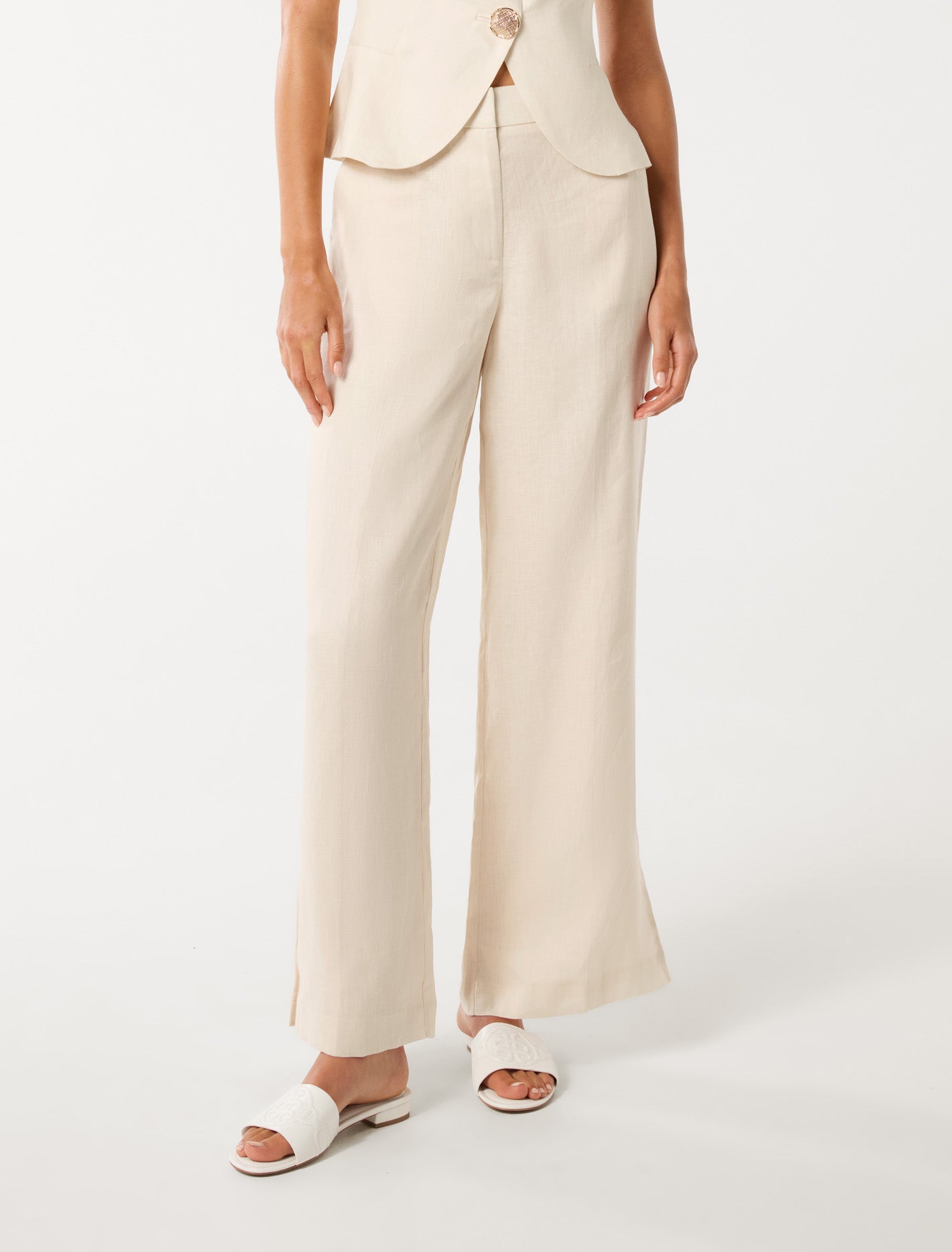 Forever New Women's Heather Linen Side Split Pant in Neutral Co-Ord