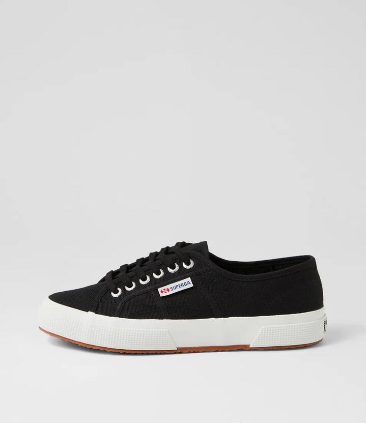 2750 Cotu Classic Black White Canvas Sneakers