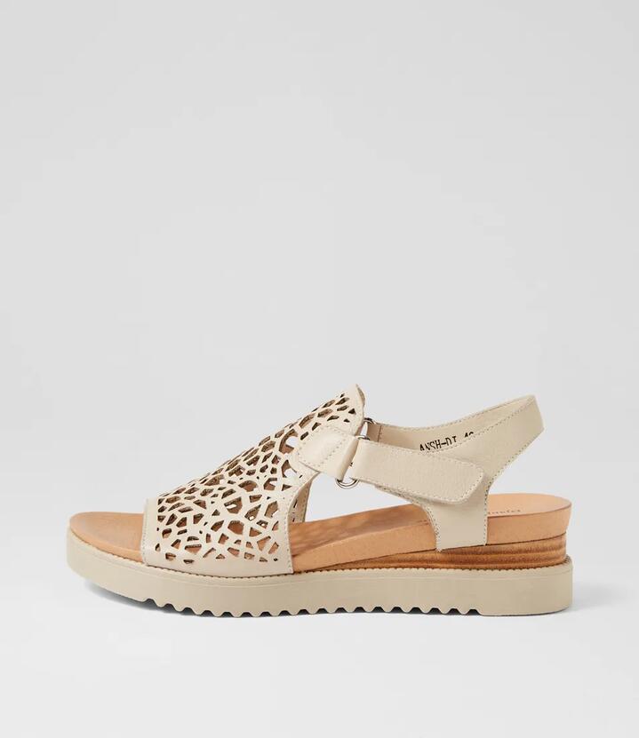 Ansh Almond Leather Sandals