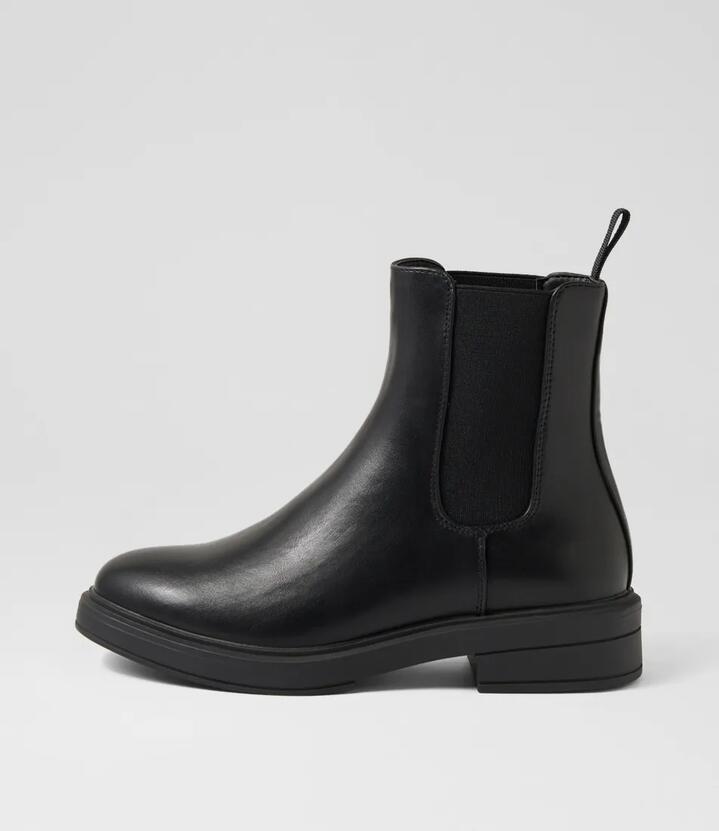 Bayse Black Chelsea Boots