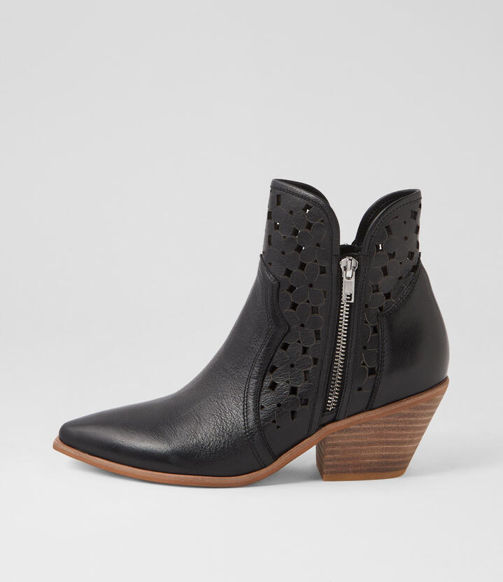 Dozza Black Natural Leather Ankle Boots