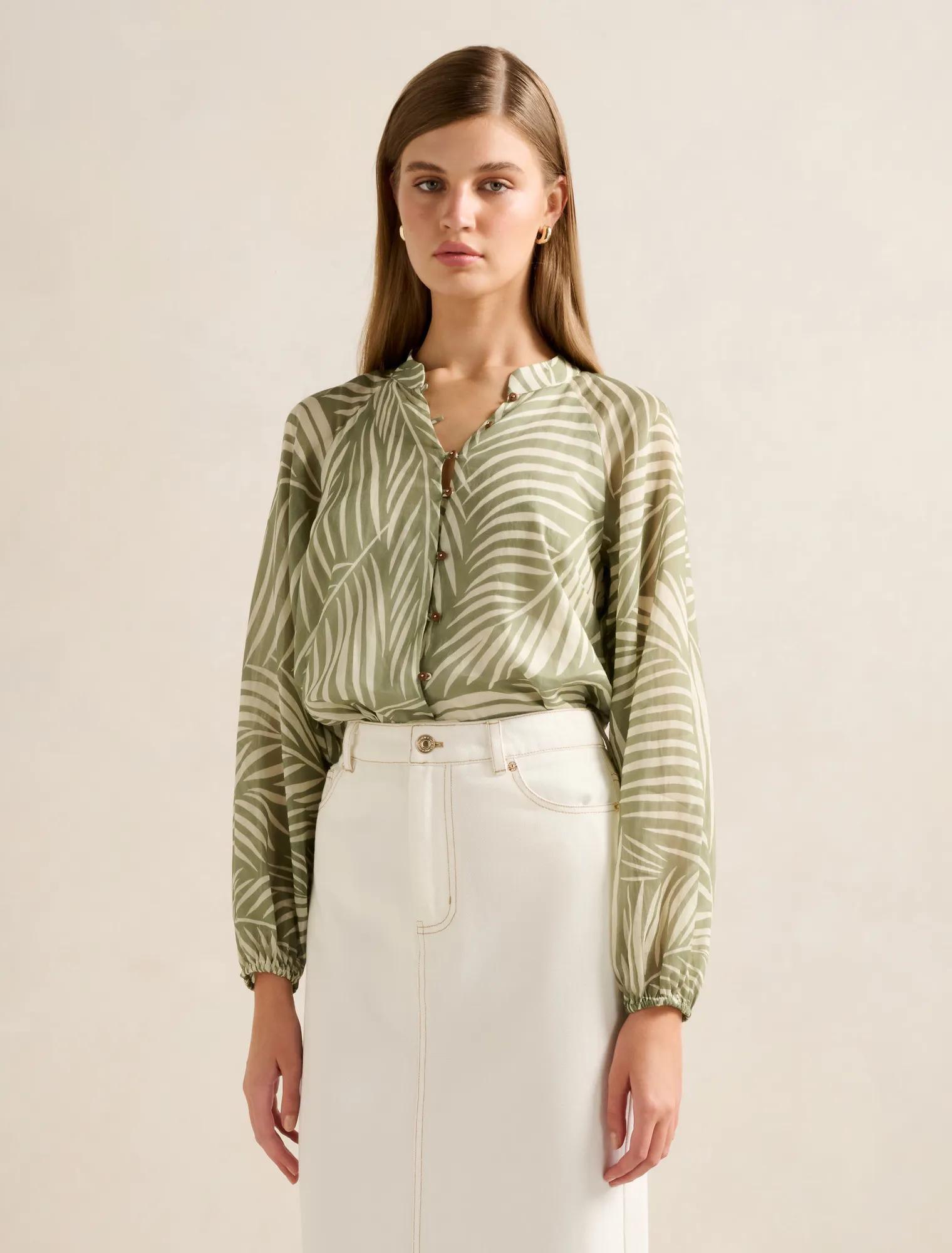 Forever New Women's Sabrina Puff Sleeve Blouse in Tuxen Leaf