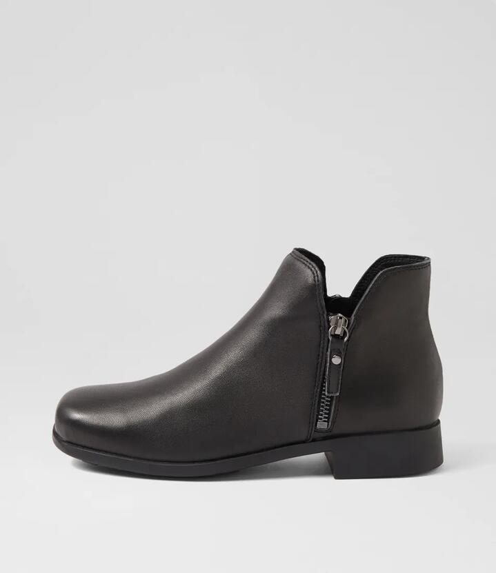 Issia Black Leather Ankle Boots