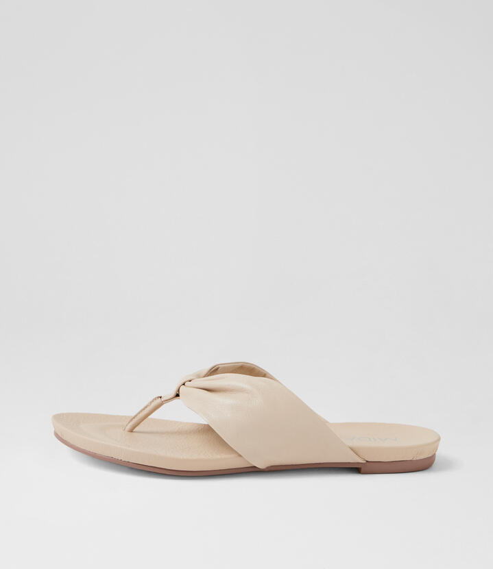 Jett Vanilla Leather Thongs
