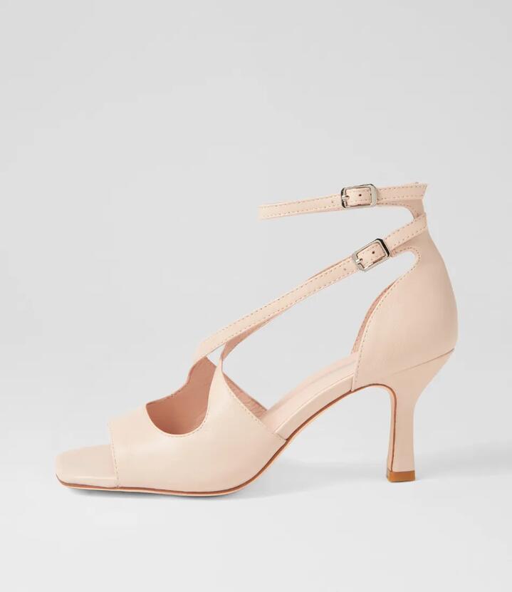 Lanyey Nude Leather Sandals