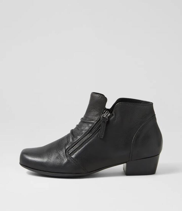 Quenno Xw Zr Black Leather Ankle Boots