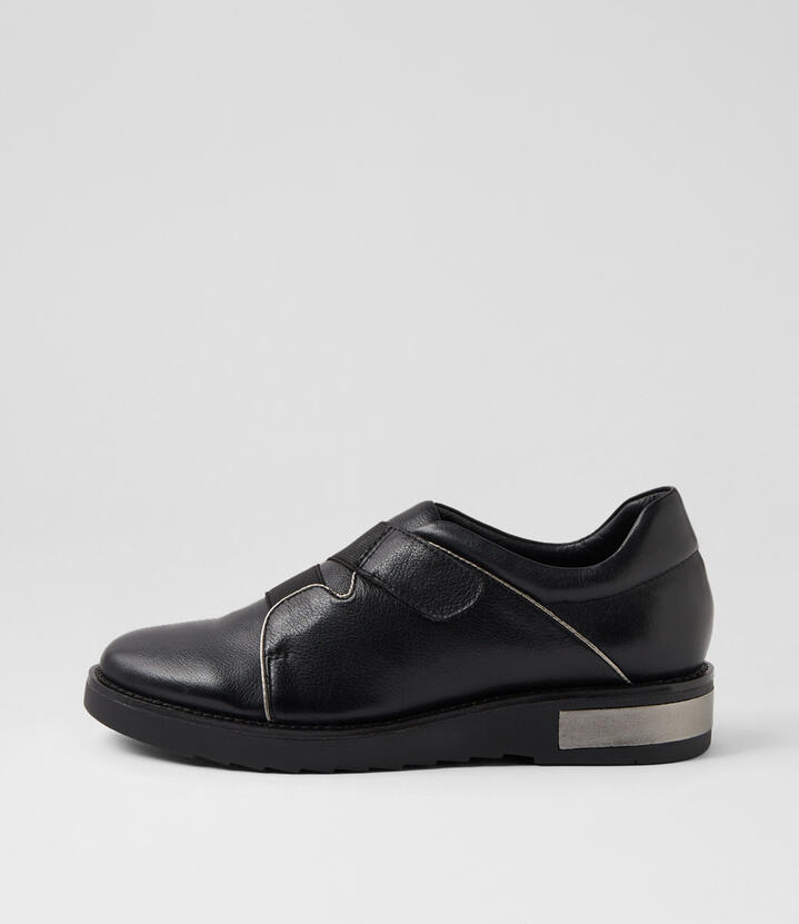 Reinys Black Pewter Leather Flat Shoes