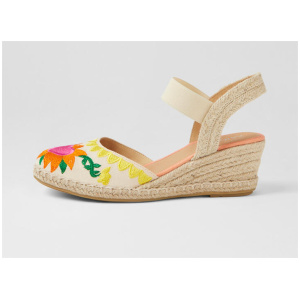 Roselle Bright Fabric Sandals