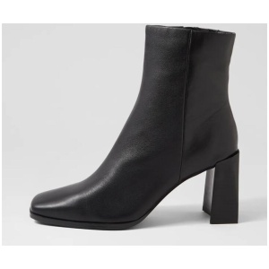 Sandiago Black Leather Ankle Boots