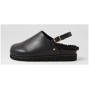 Saro Black Flat Shoes