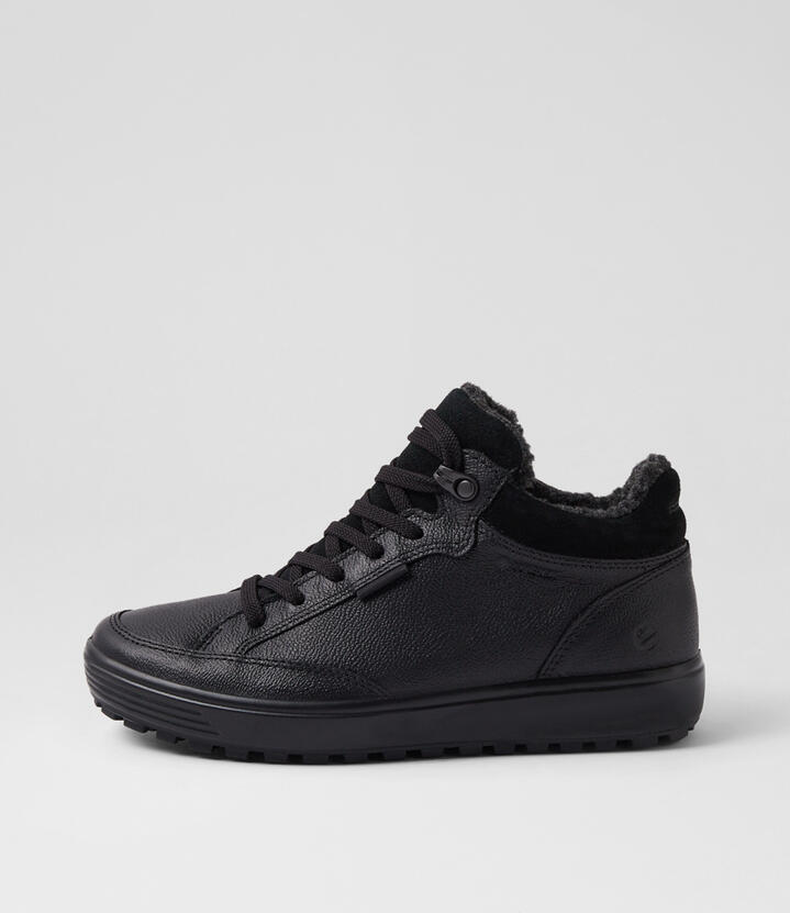 Soft 7 Tred W Black Leather Sneakers
