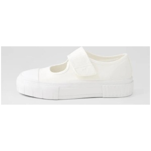 Taylin White Canvas Flat Shoes
