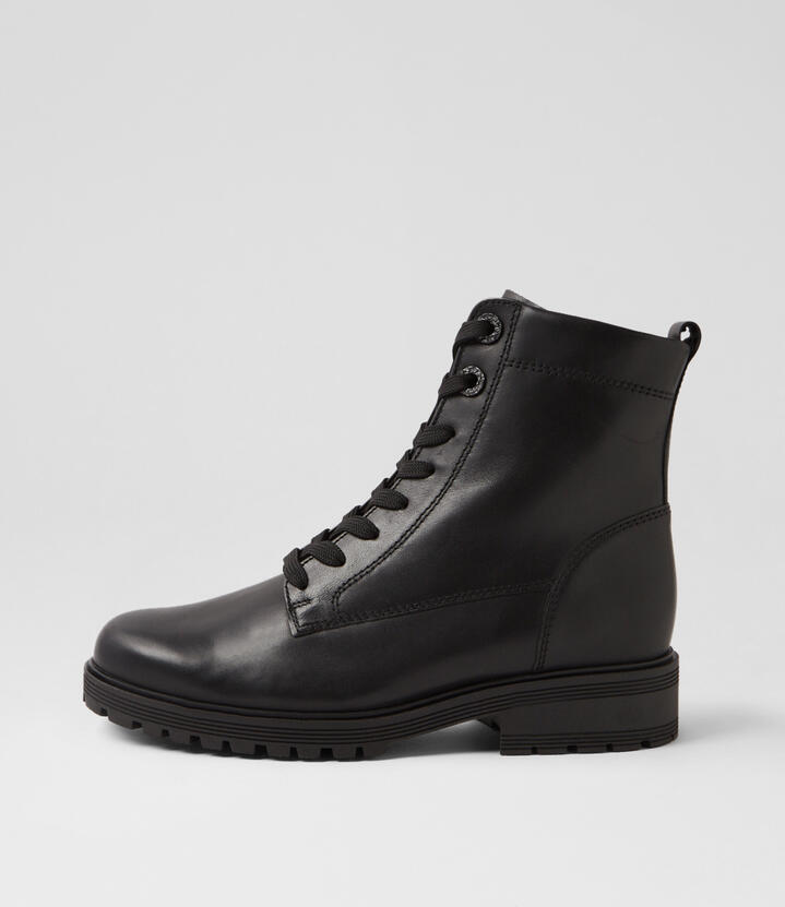 Wavey Schwarz Leather Ankle Boots