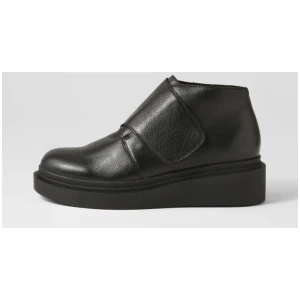 Ziloch Black Leather Ankle Boots
