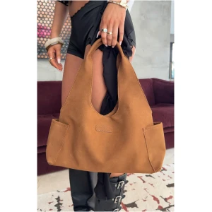 Cariane Shoulder Bag Camel Faux Suede