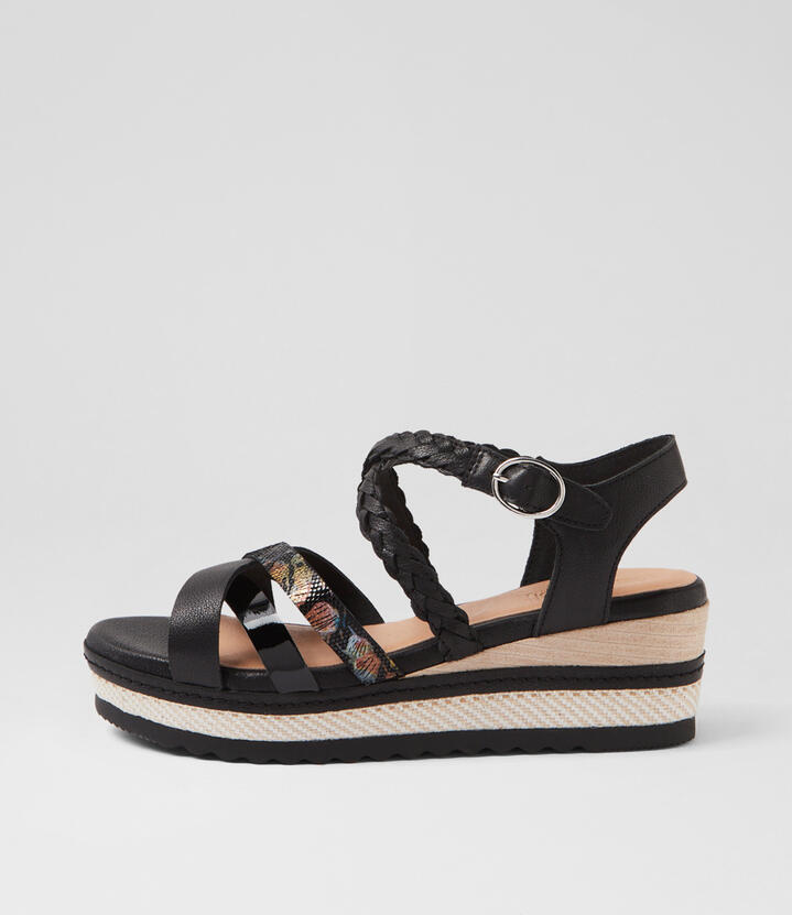 Daphnie Black Leather Sandals