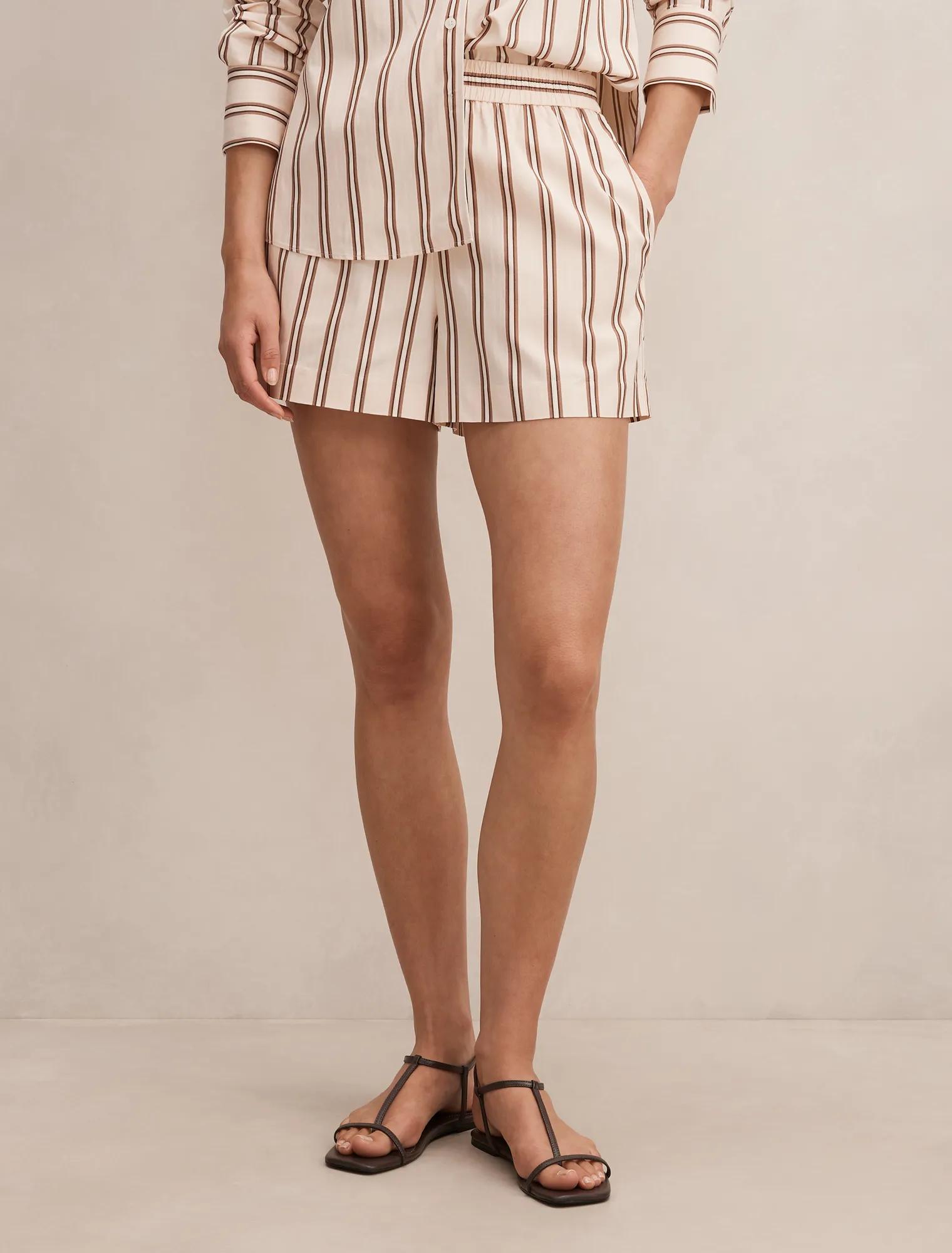 Forever New Women's Raven Stripe Shorts in Stripe Co-Ord