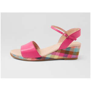 Harissyn Fuchsia Picnic Print Leather Sandals
