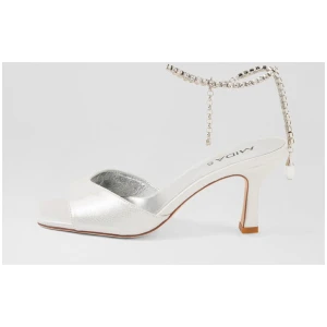 Luckie Silver Shimmer Leather Sandals